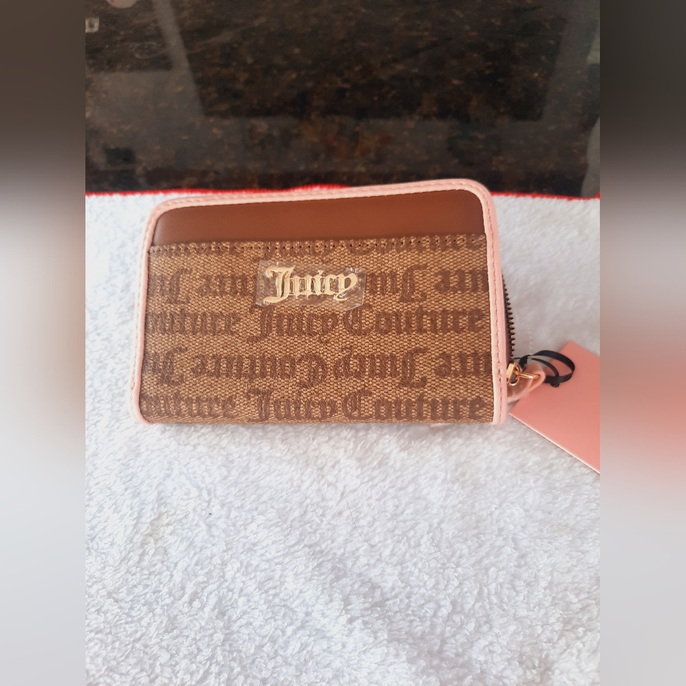 Juicy Couture Spring Fling Bi-fold wallet. Chestnut chino